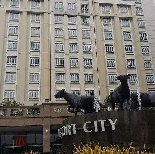 Staycation Condotel @ 150 Newport Pasay *